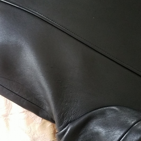 Leather jacket - Picture 9 of 12